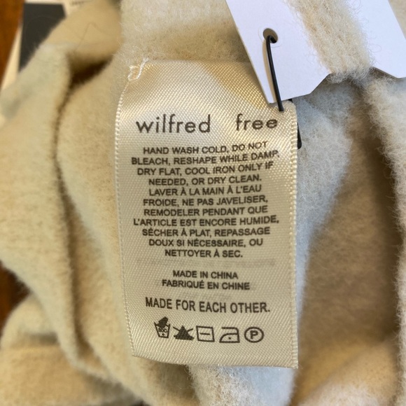 NWT Wilfred Free Cropped Cardigan “Shrunken Collection” Reverse Seam Size XXS - Picture 11 of 13